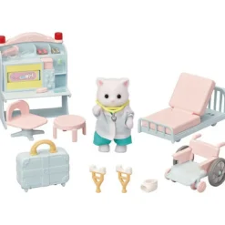 Calico Critters Village Doctor Starter Set