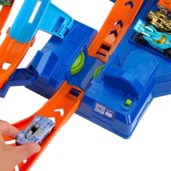 Hot Wheels 4-Loop Crash-Out Track Set