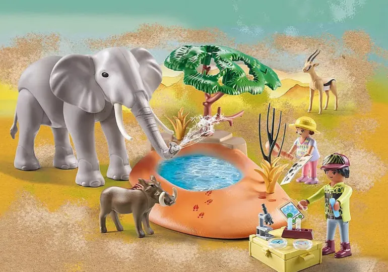 Wiltopia - Elephant at the Water Hole